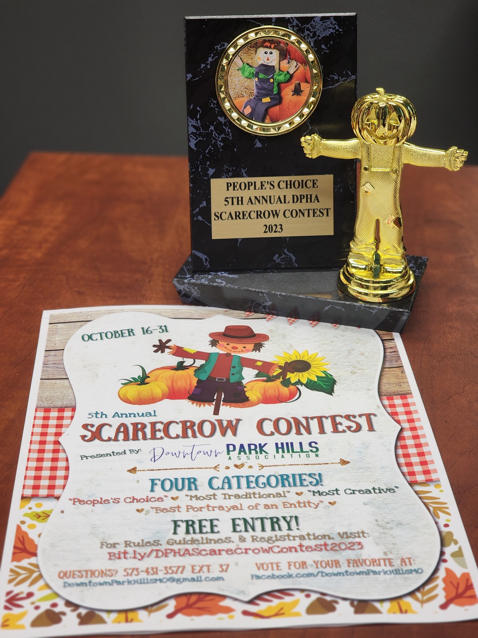 Sign up for Scarecrow Contest Now