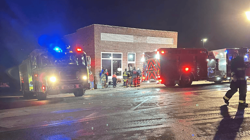 Firefighters Battle Large Commercial Blaze in Potosi