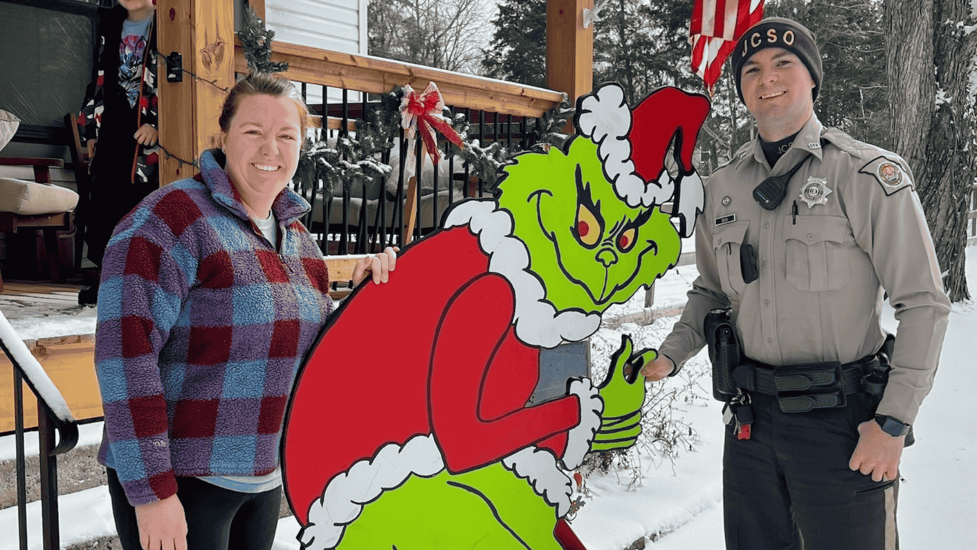 Grinchy Theft Ends with a Happy Return in Cedar Hill